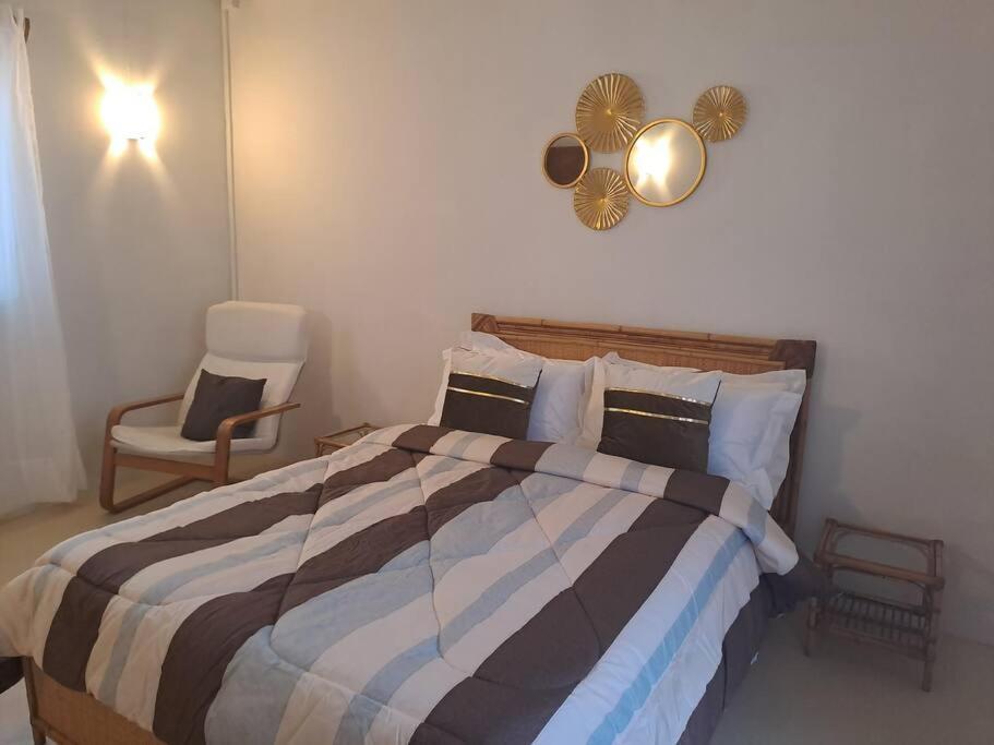 Appartement Paisible Avec Jardin & Piscine Albion Extérieur photo